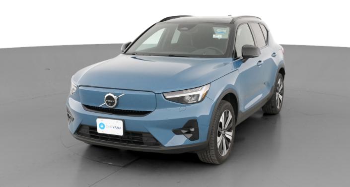 Thumbnail: 2023 Volvo XC40 - 1