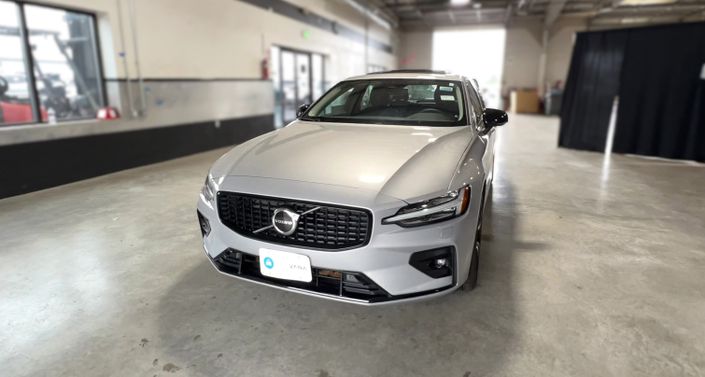 Thumbnail: 2025 Volvo S60 - 1