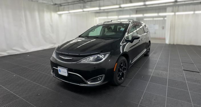 Thumbnail: 2017 Chrysler Pacifica - 1