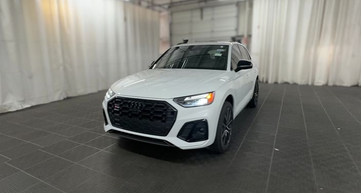 Thumbnail: 2021 Audi SQ5 - 1
