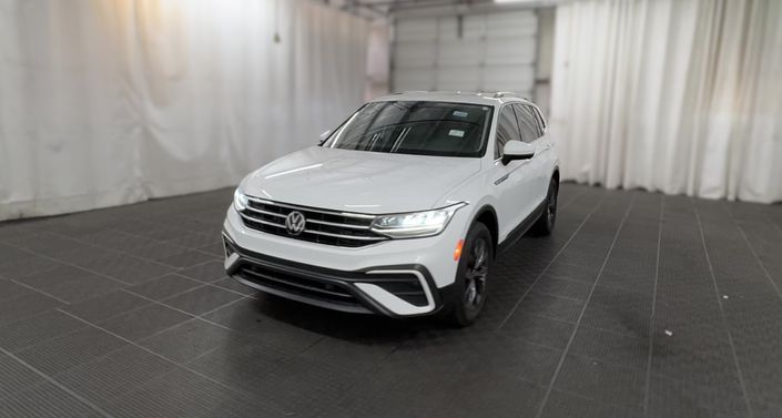 Thumbnail: 2022 Volkswagen Tiguan - 1
