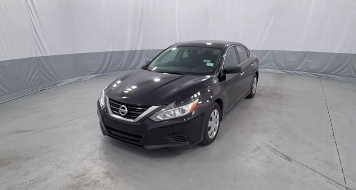 Thumbnail: 2017 Nissan Altima - 1