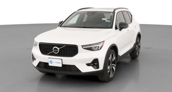 Thumbnail: 2025 Volvo XC40 - 1
