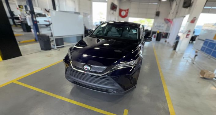 Thumbnail: 2021 Toyota Venza - 1