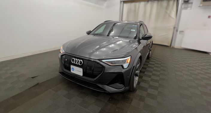 Thumbnail: 2023 Audi e-tron S - 1