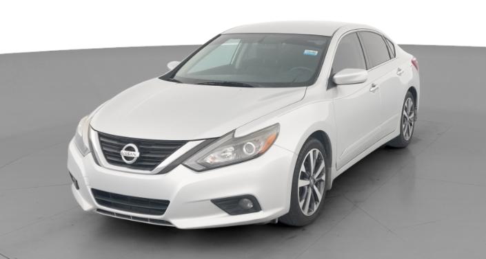 Thumbnail: 2017 Nissan Altima - 1