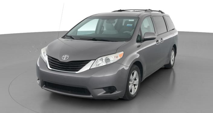 Thumbnail: 2011 Toyota Sienna - 1