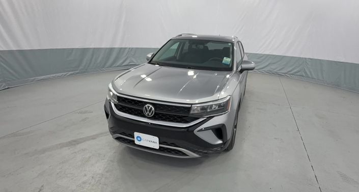 Thumbnail: 2022 Volkswagen Taos - 1