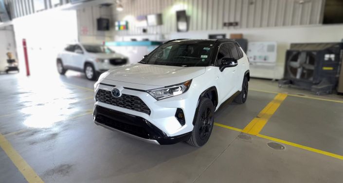 Thumbnail: 2021 Toyota RAV4 - 1