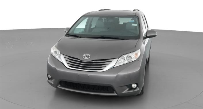 Thumbnail: 2017 Toyota Sienna - 1