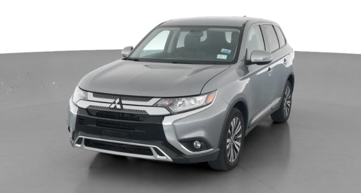 Thumbnail: 2019 Mitsubishi Outlander - 1