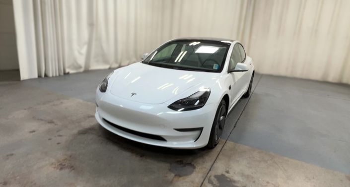 Thumbnail: 2022 Tesla Model 3 - 1