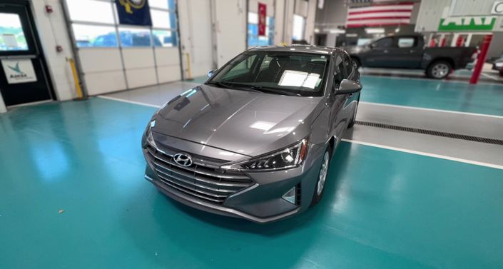 Thumbnail: 2019 Hyundai Elantra - 1