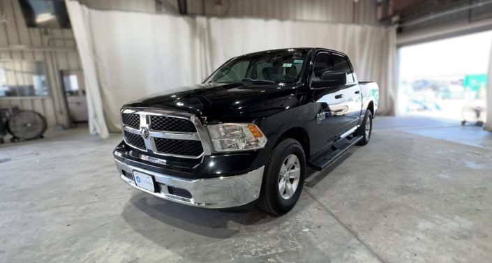 Thumbnail: 2021 RAM 1500 Classic - 1