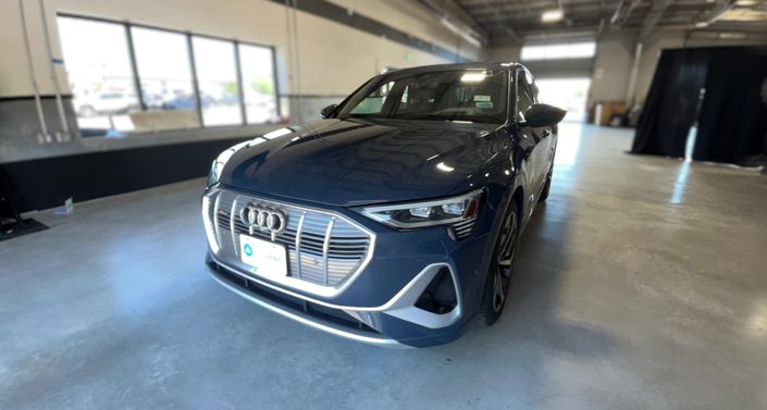 Thumbnail: 2020 Audi e-tron S - 1