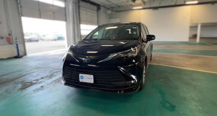 Thumbnail: 2023 Toyota Sienna - 1