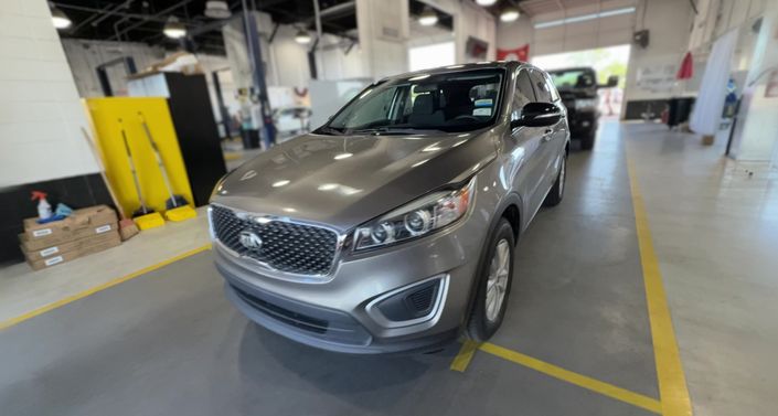 Thumbnail: 2017 Kia Sorento - 1