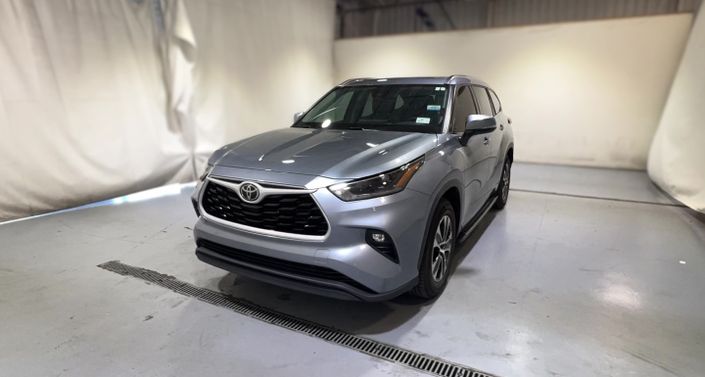Thumbnail: 2021 Toyota Highlander - 1