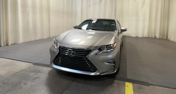 Thumbnail: 2017 Lexus ES - 1