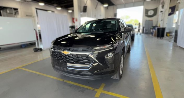 Thumbnail: 2025 Chevrolet Trax - 1