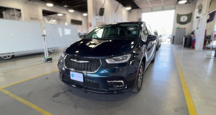Thumbnail: 2022 Chrysler Pacifica - 1