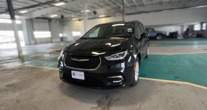 Thumbnail: 2023 Chrysler Pacifica - 1