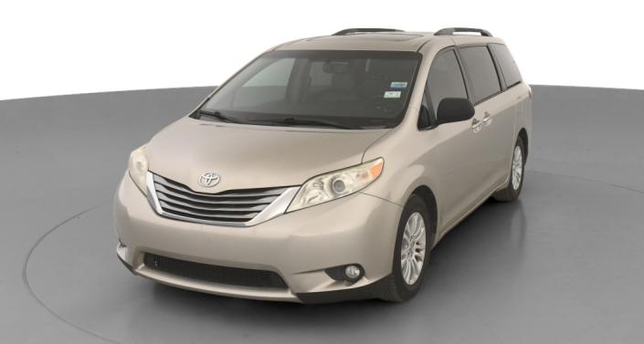 Thumbnail: 2017 Toyota Sienna - 1