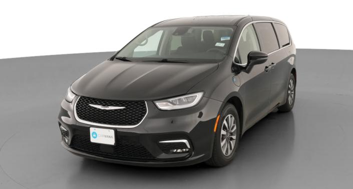 Thumbnail: 2023 Chrysler Pacifica - 1
