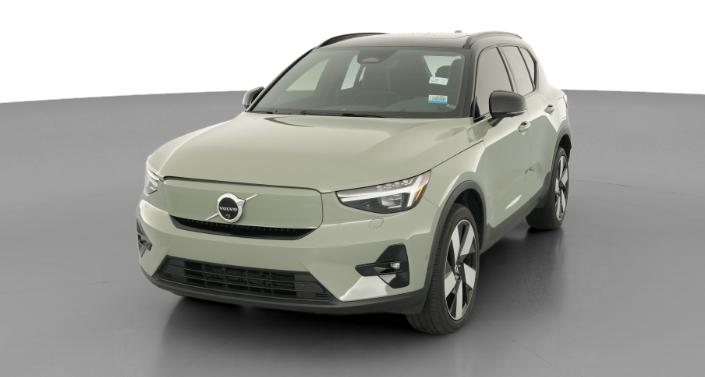 Thumbnail: 2023 Volvo XC40 - 1