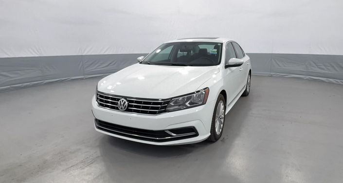 Thumbnail: 2017 Volkswagen Passat - 1