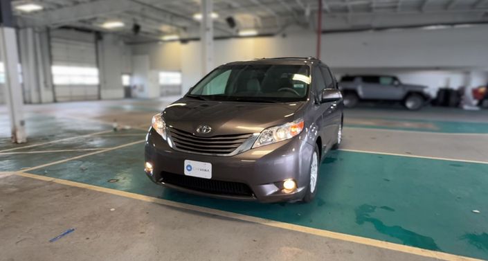 Thumbnail: 2012 Toyota Sienna - 1