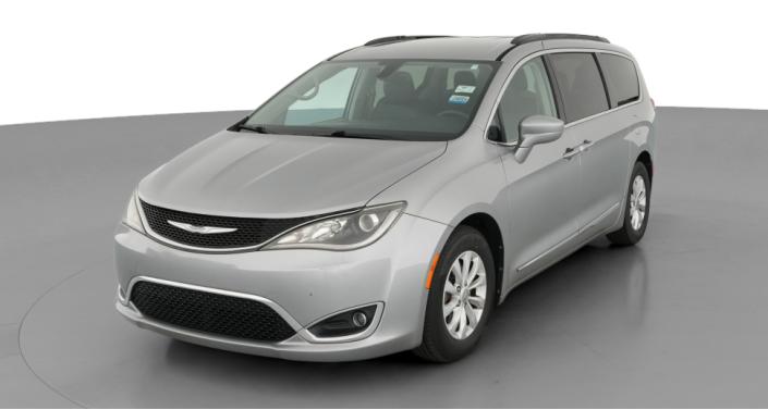Thumbnail: 2017 Chrysler Pacifica - 1