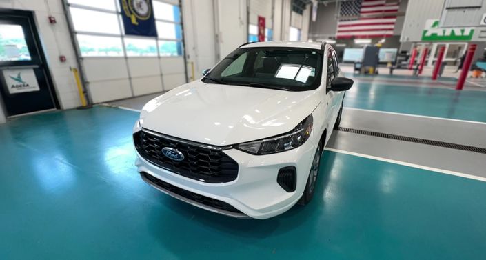 Thumbnail: 2023 Ford Escape - 1