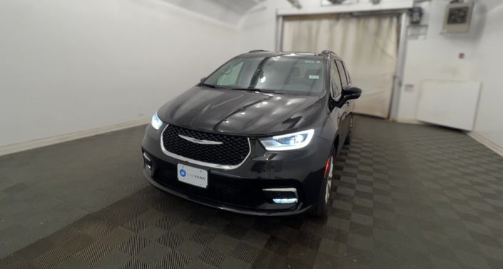 Thumbnail: 2022 Chrysler Pacifica - 1