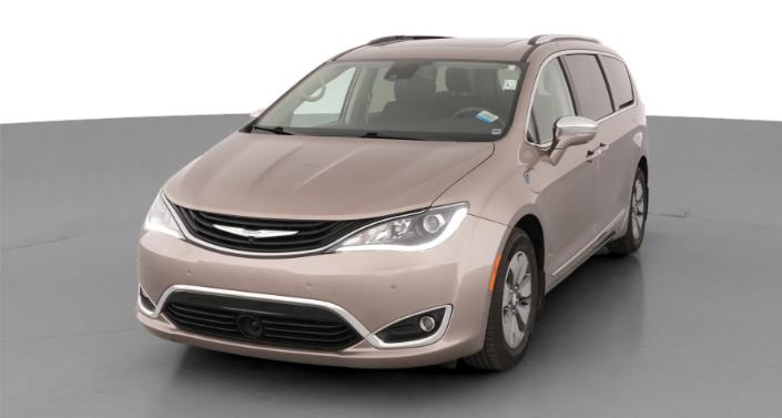 Thumbnail: 2018 Chrysler Pacifica - 1