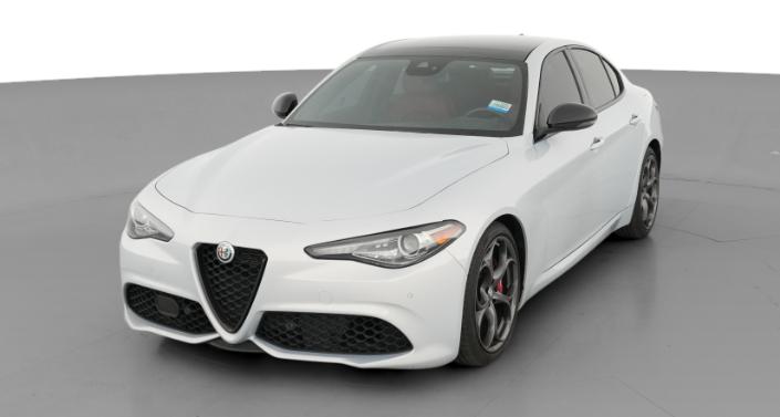 Thumbnail: 2021 Alfa Romeo Giulia - 1