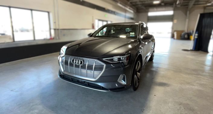 Thumbnail: 2019 Audi e-tron - 1