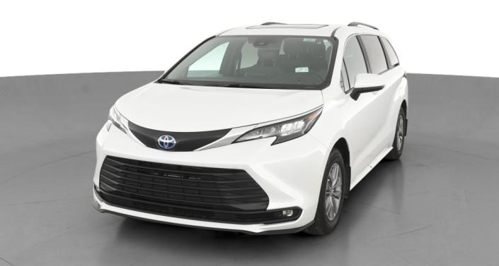 Thumbnail: 2025 Toyota Sienna - 1