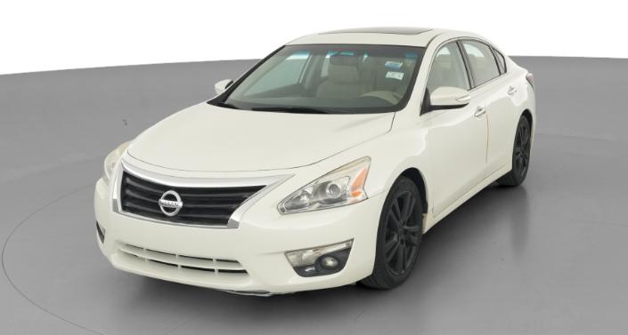 Thumbnail: 2015 Nissan Altima - 1