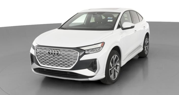 Thumbnail: 2023 Audi Q4 e-tron - 1