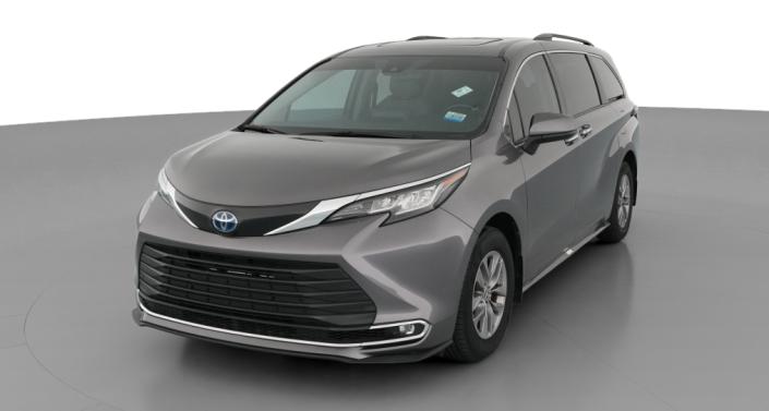 Thumbnail: 2023 Toyota Sienna - 1