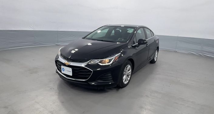 Thumbnail: 2019 Chevrolet Cruze - 1