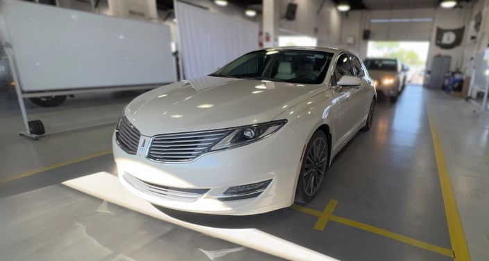 Thumbnail: 2015 Lincoln MKZ - 1