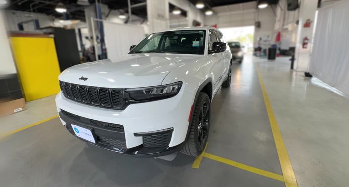 Thumbnail: 2023 Jeep Grand Cherokee L - 1