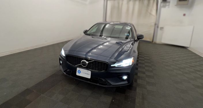 Thumbnail: 2024 Volvo S60 - 1
