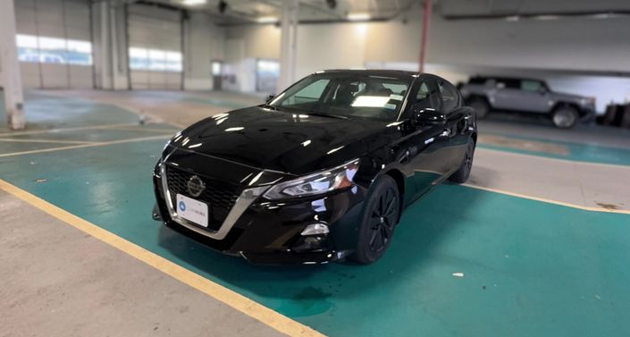 Thumbnail: 2020 Nissan Altima - 1