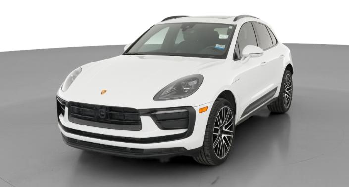 Thumbnail: 2022 Porsche Macan - 1