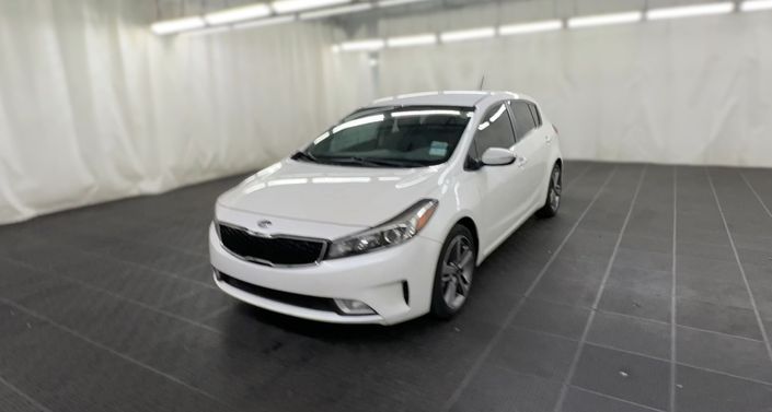 Thumbnail: 2017 Kia Forte - 1