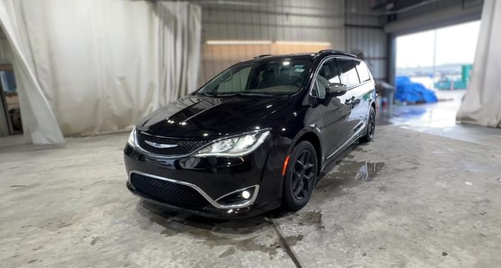 Thumbnail: 2018 Chrysler Pacifica - 1