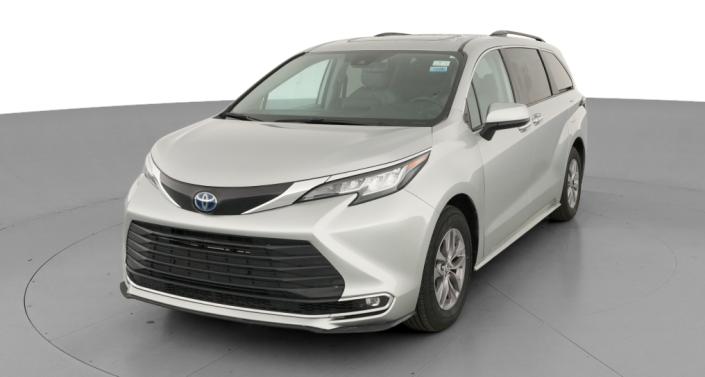 Thumbnail: 2023 Toyota Sienna - 1